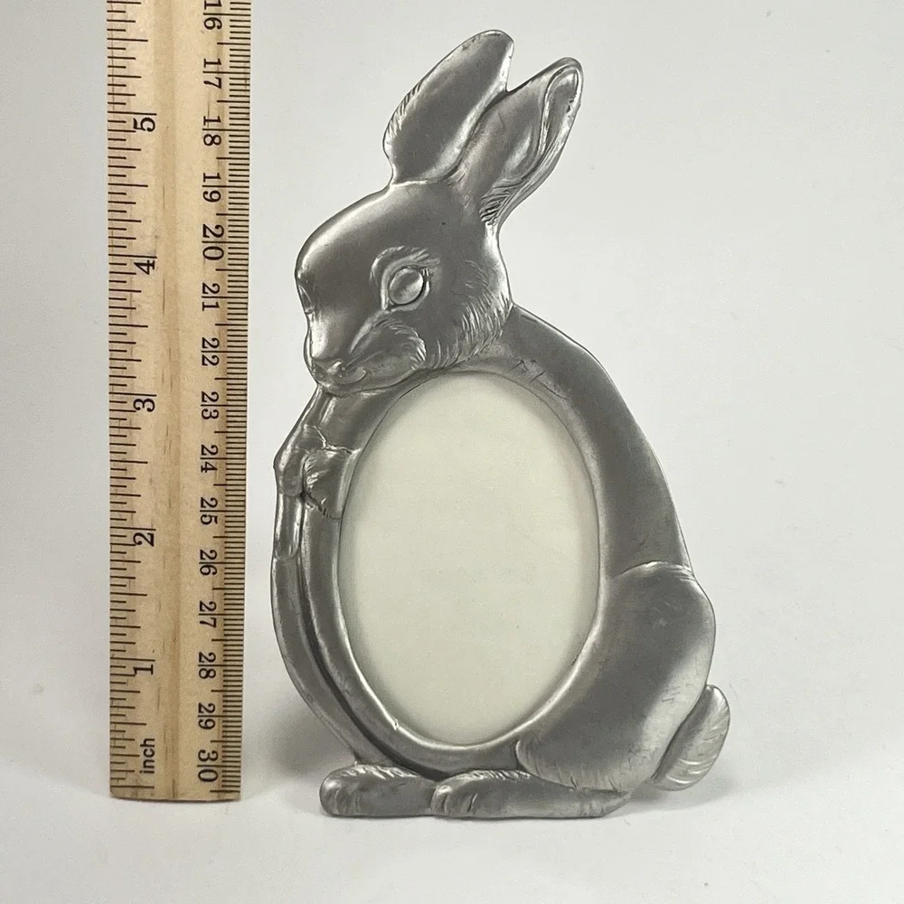 Vintage Seagull Pewter Bunny Frame Rabbit 2